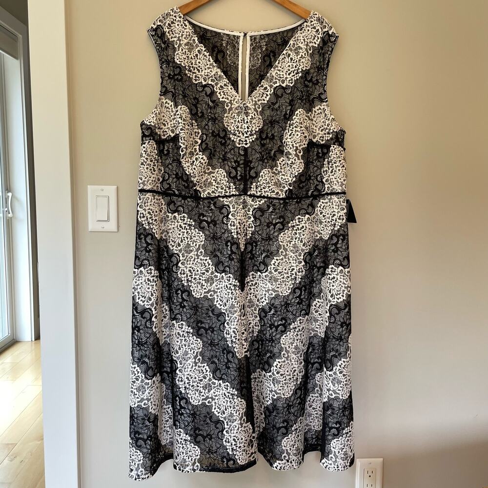 NWT Adrianna Papell Lace Cocktail Dress Size 22W Formal Special Occasion Lined
